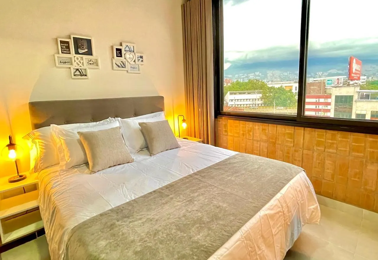 Apartamento En Laurels Medellín