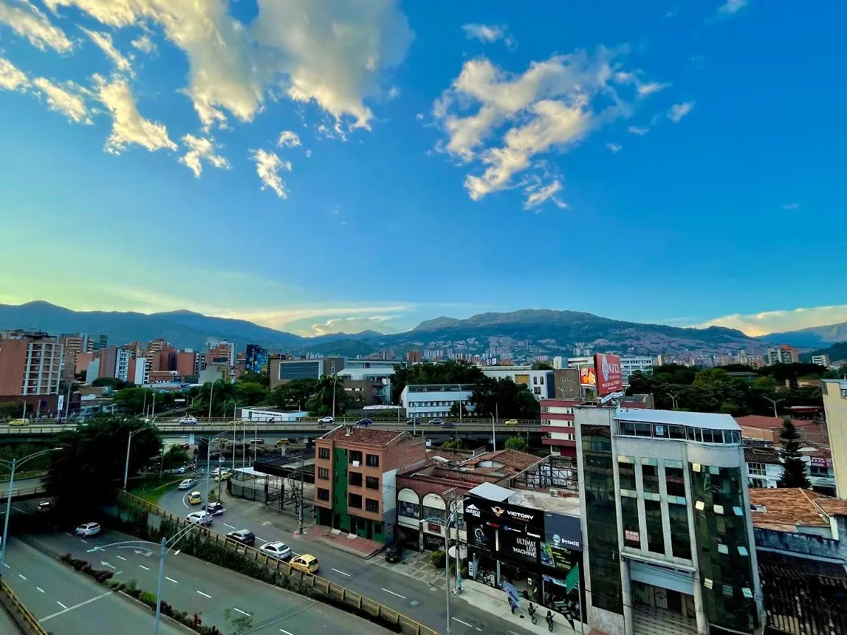 Apartamento En Laurels Medellín Apartmanhotel