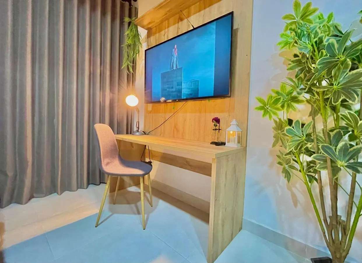 Apartamento En Laurels Medellín 0*,